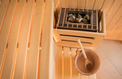 Kugelhaus Phoebe Charmantes Kugelhaus aus Holz am Waldrand des Tollensesees - Foto 14