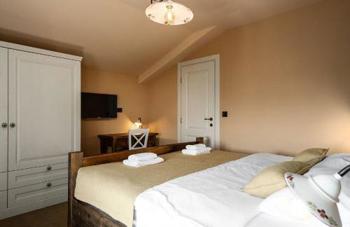 Mediterrane Steinvilla mit Privatpool, Whirlpool, Darts, Billard, Tischtennis, Gym - Foto 5