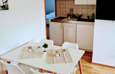 Moderne familienfreundliche Ferienwohnungen - Garten Wlan Parkplatz inkl - Foto 23