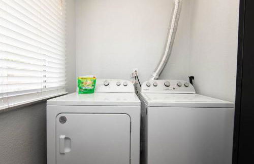 Lovely 2bedroom condo with free parking on premise - Foto 6