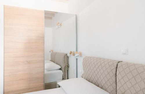 PETRINO FOINIKOUNTA - Foto 8