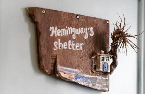 Hemingway's Shelter - Foto 21