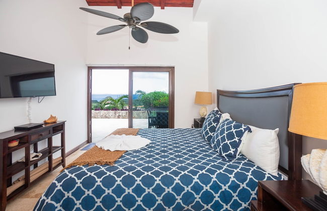 Pristine Bay Villa 1304 with large pool - 3 bedroom 3 Condo by RedAwning - Foto 3