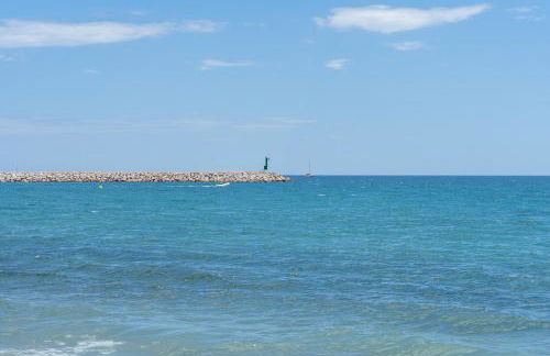 Magical 2BR Condo in the Heart of Cambrils - Photo 35