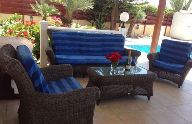 Carolyn Villa , Ayia Napa - Foto 33