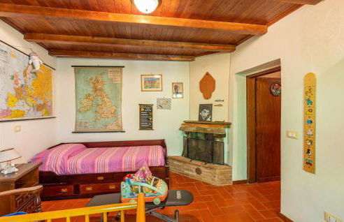 Awesome Home In Villa Di Piteccio - Foto 23