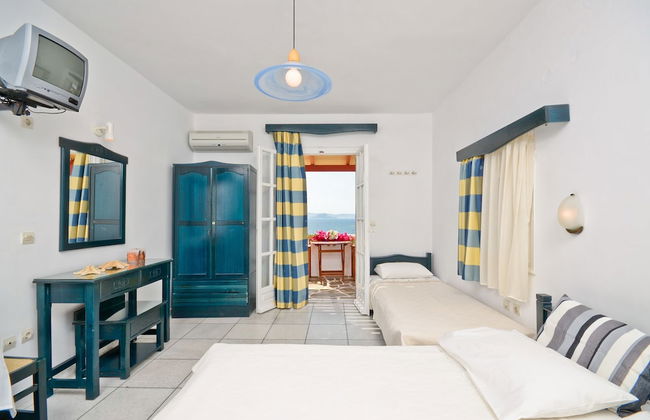 Ydreos Studios & Apartments - Photo 6