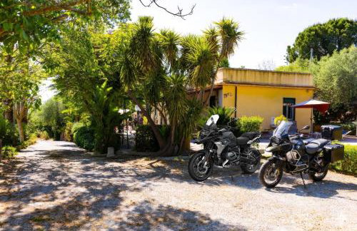 Sicily Authentic Cottage, Outdoor Hot Tub & Century-Old Olive Park, Donna Caterina House - Foto 41