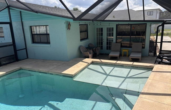 Amazing Pet Friendly 3 Bed House - Heated Pool 3 Bedroom Home by RedAwning - Foto 1