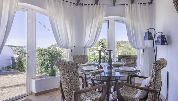 Melanie - Foto 4, Servicio de comidas en la habitación