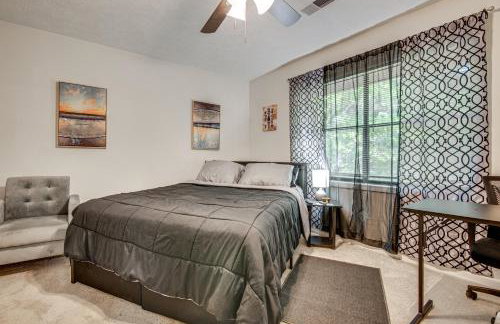 Easy Hwy Access to ATL: Work-Ready Riverdale Home - Foto 25