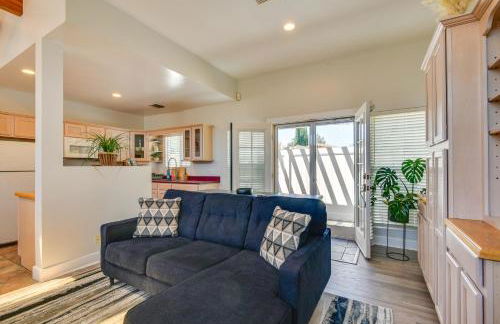 Luxe Pasadena Casita with Fireplace and Grill - Photo 7