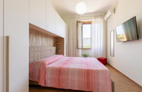 Cozy and Bright Pyramid Apartment - Photo 9