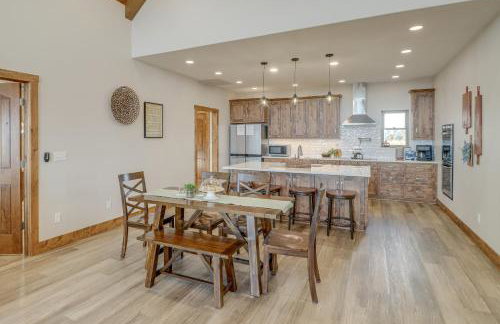 Spacious Harrison Vacation Rental with Deck and Views! - Foto 6