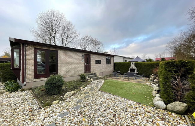 Atmospheric Chalet Near the Wadden Sea - Foto 1