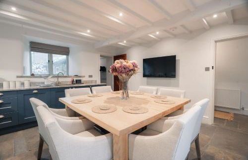 The Farmhouse - Photo 26