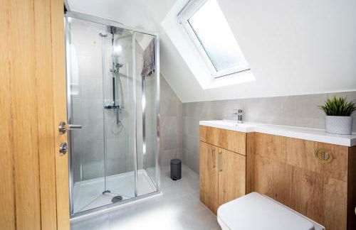 NEW! Stunning & Huge 5BR with Parking & Garden - Perfect for Families & Groups! Excellent Location - Foto 35