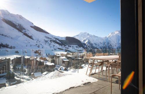 Chalets Horizon Blanc - Vue exceptionnelle Loup Blanc -Sauna extérieur Ours des Glaces -5 étoiles - Foto 16
