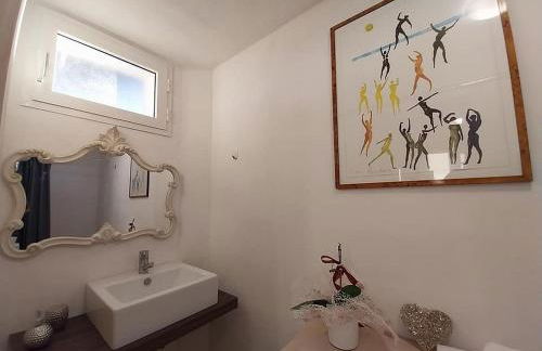 Monolocale con bagno, angolo cottura e letto matrimoniale a Baldacchino - Foto 23