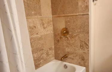 Polynesian Koi Pond Gardens Condo in Hilo w pool - Foto 14