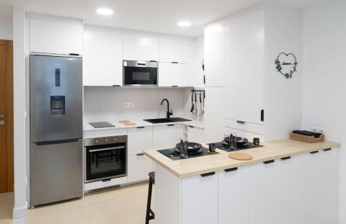 Miniloft Cee con Wifi en el centro del pueblo - Foto 2