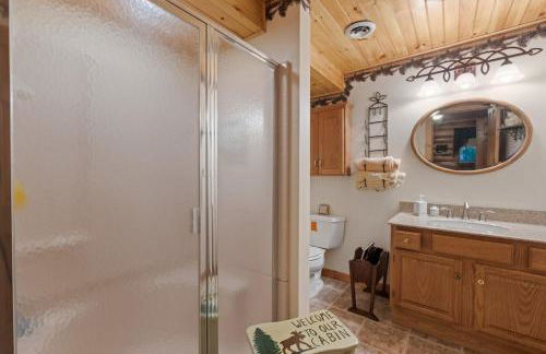 Lakefront Log Cabin on 2 acres - Photo 17