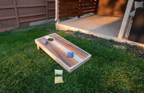 Spacious Retreat Patio, Games, and Quick to DEN - Foto 3