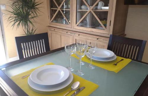 Charming House in Parada with Large Garden - Foto 20