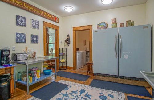 5 Br: Historic Glaab House in Cass, with AC, Amazing Kitchen, Covered Porches, Historical Landmark - Foto 22
