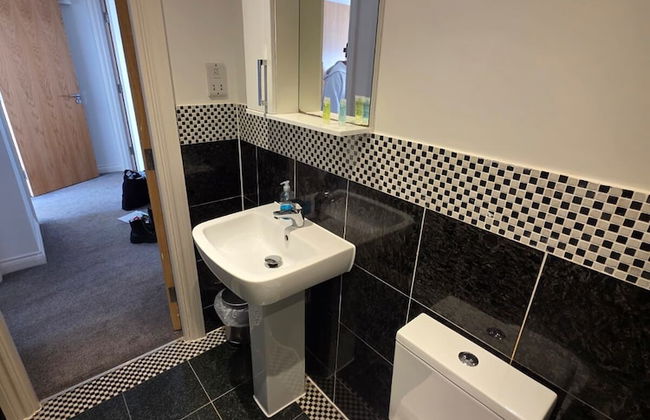 2 Bed- Tamar View by Pureserviced - Foto 14