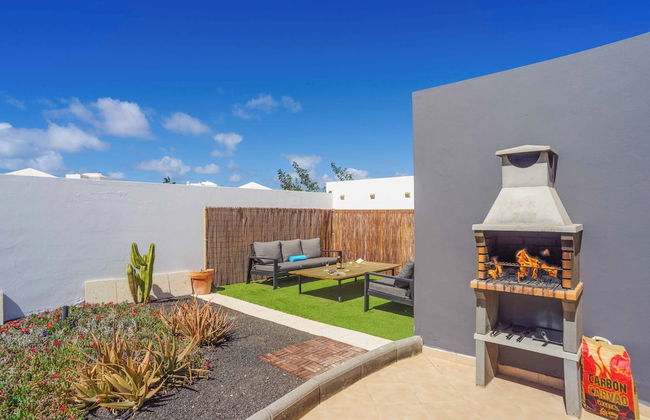 Villa Luar - Photo 9