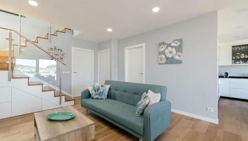 Casa nueva con piscina y vistas al mar - Foto 4