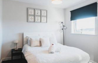 Top-Floor 2-Bed Near Braehead - Foto 10