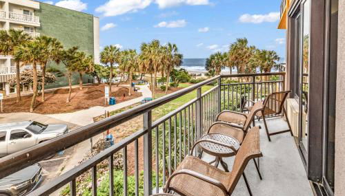 Ocean Front Condos at Patricia Grand - Foto 4