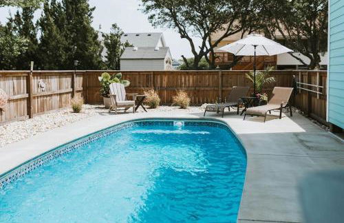 Somewhere On A Beach - 4 bedroom -Private Pool - Hot Tub - Fire Pit - Game Room - Horseshoe Pits - Walk to beach, Sound, arcade and go carts! - Foto 3