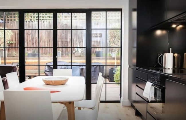 Stylish Newly Refurbished 2 Bedroom Flat With Terrace - Foto 7