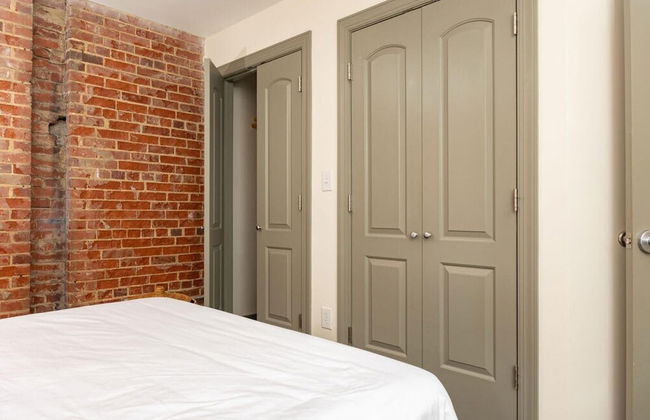 Luxury 2 Bedroom apt With Exposed Brick Downtown - Foto 12