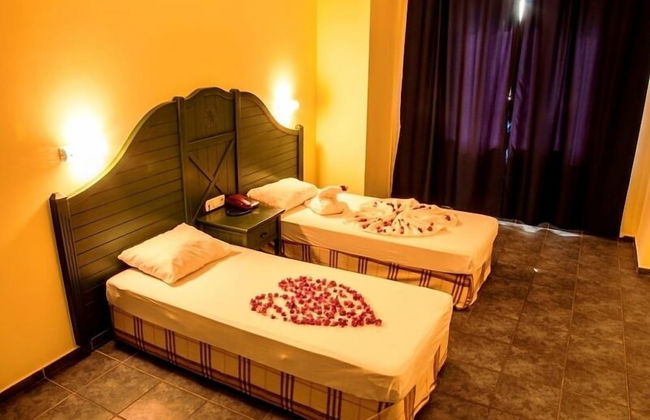 Sunway Apart Hotel - Photo 7