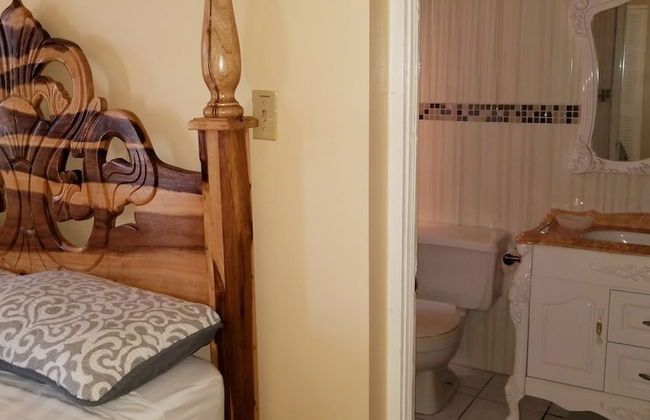 Holiday House at Villa Montego - Photo 9