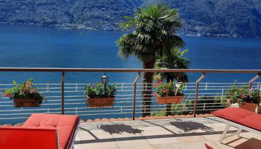 Apartment with Panoramic Lake View & Terrace in Pino, Lago Maggiore - Casa Roccia No 5 - Foto 1
