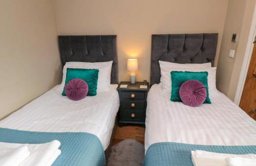 Cedar Cottage - Photo 23