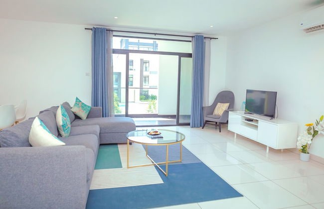 Embassy Gardens Premier Suites - Photo 44