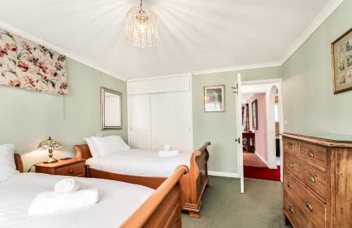 2-Bed Home with Free Parking - 2 min Walk to Bus - Foto 12