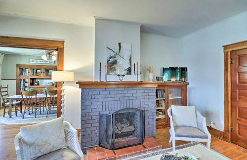 Historic Mountain Home Haven with Large Yard! - Foto 5