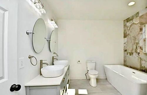 Private 5BR Estate by Stadium 16 Guests DC Line - Foto 19