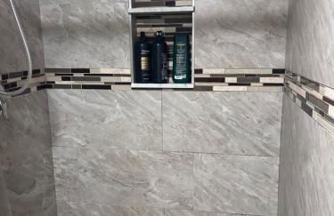 The Layover Lounge - Foto 5