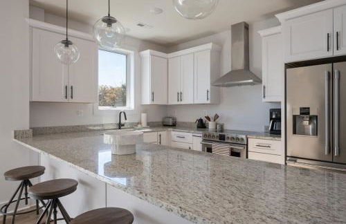 Piedmont Place Suite 402 Modern Apartment in Heart of Crozet - Foto 8