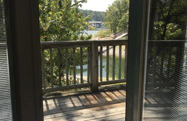C11, Two bedroom, two bath log-sided, luxury Harbor North cottage with hot tub cottage - Foto 23