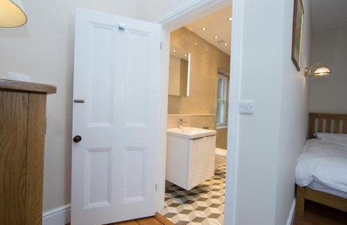 Queen Ann's Close - Photo 25