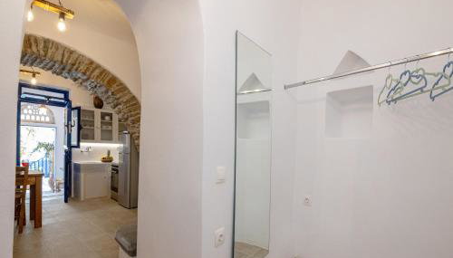 Βόλτα Καλλονή studio (Volta Kalloni) - Foto 4, wardrobe